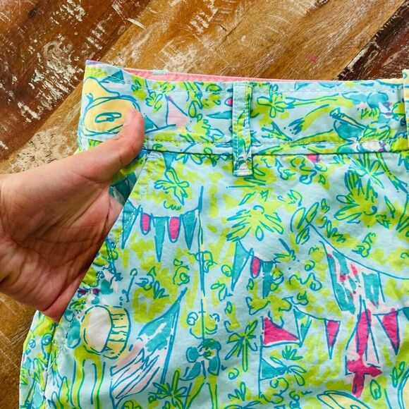 lilly pulitzer Callahan shorts hops and pops rare print size 6 small - Picture 2 of 3